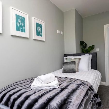 Auckland View - A Comfy & Spacious 4Bed With Views Coundon Exterior foto